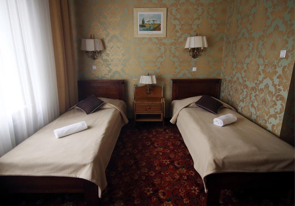 Hotel Płock Buitenkant foto