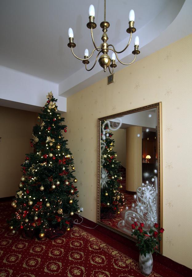 Hotel Płock Buitenkant foto